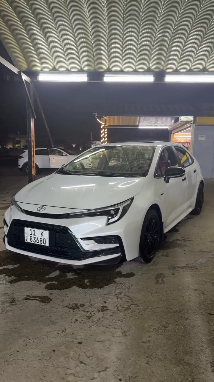 السلام عليكم
كورلا s black edition 
2025 بغداد باسمي 
كرسي كهرباء داخل احمر 
معروفه مواصفات ال s 
ماشيه 20 الف 
كفاله عامه لا صبغ ولا بارد 
السعر  24مليون و 900 الف 
***********
