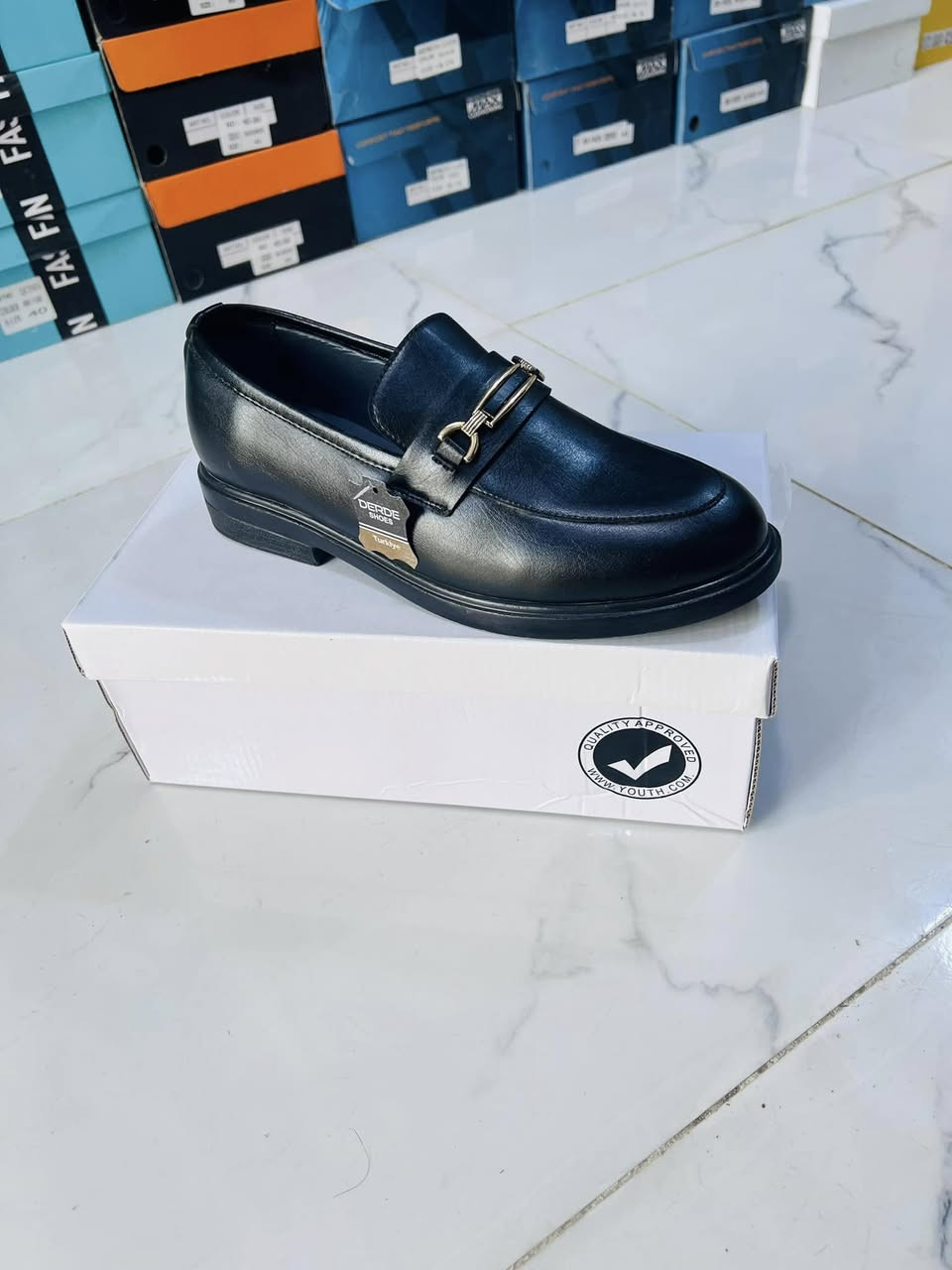 بمناسبة اقتراب صفحتنا من 300 متابع، قررنا نسوي مسابقه على هدية مميزة 🎁
الهدية: حذاء أو شحاطة من  الي موجودات بالصور من اختيار الفائز 👟
شروط الاشتراك: 
1- متابعة الصفحة و سوي لايك للمنشور 

2-الإشارة إلى صديقين في التعليقات 
 
3-سوي مشاركه 
 
سيتم السحب عند وصول الصفحة إلى 300 متابع سيتم إعلان الفائز مباشرة على الصفحة
 
محل سيد سجاد 
عنوان المحل الشطرة / جسر السوق / شارع الدجاج مقابل مطبعة كريم محمد 
بالتوفيق للجميع ❤️
#الشطرة #اخذيه #الشطرنج #ذيقارالناصريه #احذية
@إشارة


**إذا كنت صاحب هذا الإعلان وتريد حذفه لأي سبب، رجاءا أرسل رسالة إلى الدعم الفني**