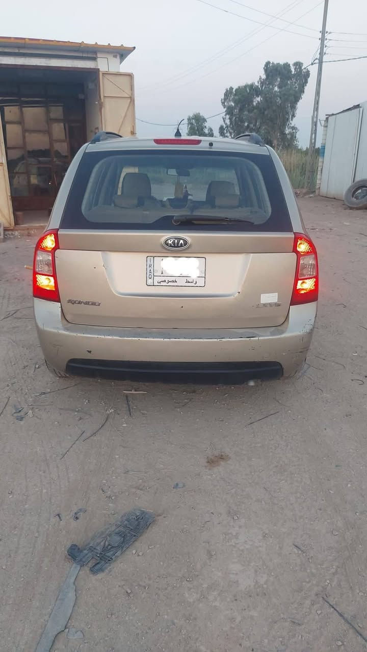 كيا راندو  2008 السياره خير من الله نضيفه وجاهزه  السعر 90 
السنويه بسمي تحويل ثاني يوم


**إذا كنت صاحب هذا الإعلان وتريد حذفه لأي سبب، رجاءا أرسل رسالة إلى الدعم الفني**