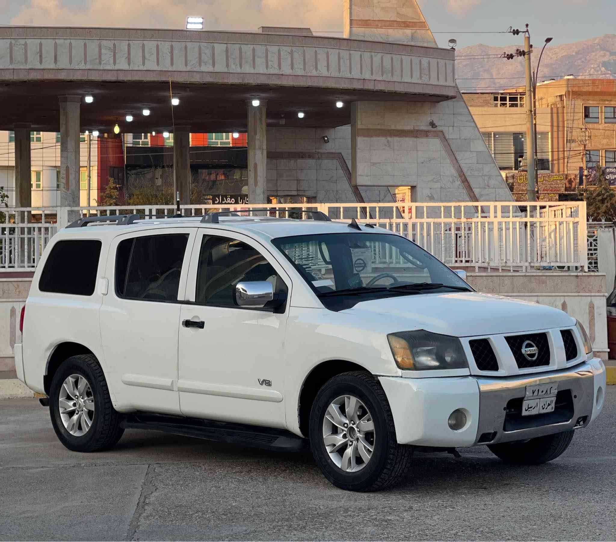 رقم كورك - ***********
واتساب -***********
للبيع و مراوسه 
سيارة نيسان ارمادا موديل 2005 فول مواصفات ماعدا فتحة السقف محرك 8 سلندر گير محرك كهربائيات كله جديد و شرط قبل يومين شديت 4 تايرات جديد سعرها 86 ورقه و مجال بيها 4 ورقه غرامه تحويل او وكاله شرط السياره بيها 2 صبغ بس بدون دواخل مكان السياره عقره بين اربيل و دهوك اكر, نينوى
