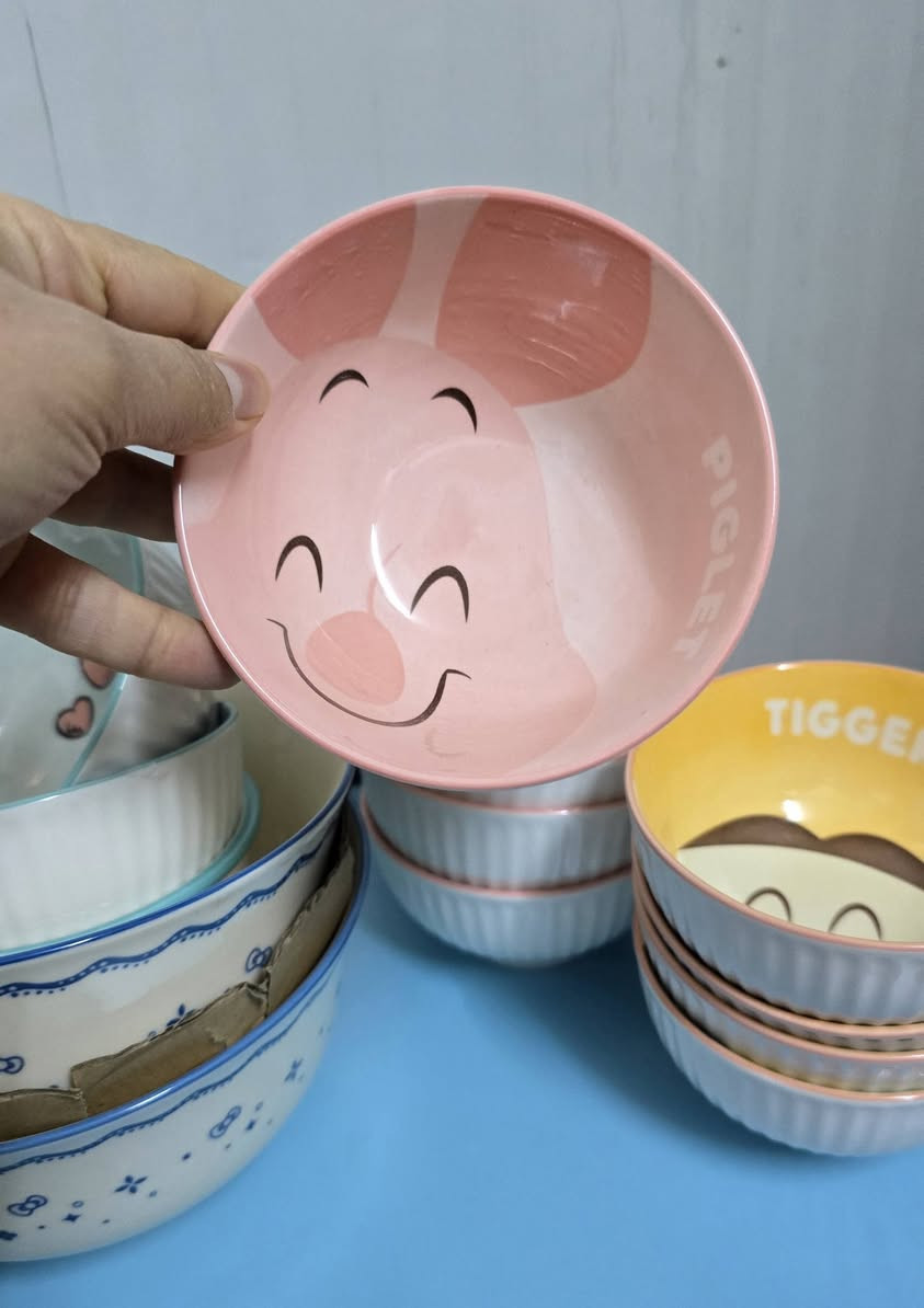 شلعه فرفؤريات السعر ٣٥ مع التؤصيل بلاش البلاش 
كاسه كبير ٢
كاسه رؤبه شخصيات ١١
ملعقه شؤربه ٧
ماعؤن شاي شاي ٦١


**إذا كنت صاحب هذا الإعلان وتريد حذفه لأي سبب، رجاءا أرسل رسالة إلى الدعم الفني**