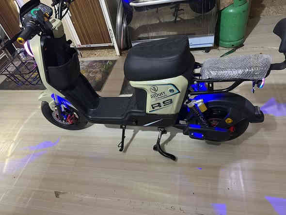 سلام عليكم للبيع صالها شهر ونص تقريبا وصل الشراء موجود مكاني البصره القبله  سعر 525 واتساب ***********
