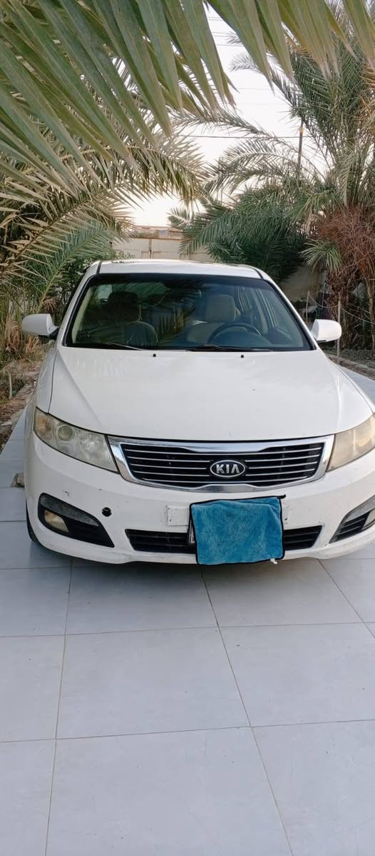 اوبتيما خليجي 2009 .فول رقم بصره  مكينه 2400 دوش مبدل بنيد اثر طخه بسيطه السعر 122 .مكلف بالنشر للأستفسار اتصل على ***********
