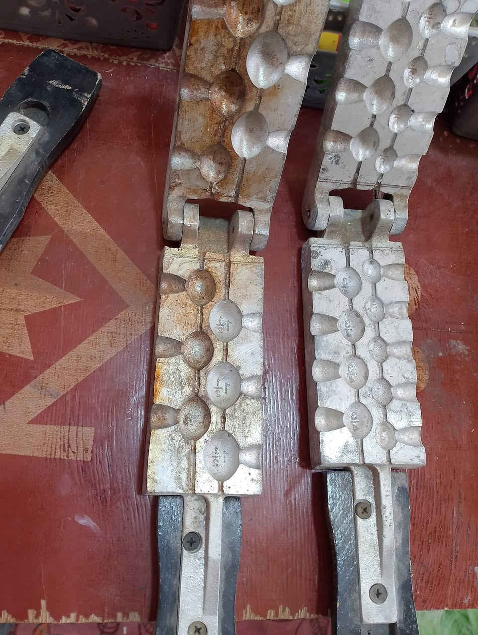 قالب صب رصاص 
قالب مستعمل نظيف للبيع 
السعر خاص


**إذا كنت صاحب هذا الإعلان وتريد حذفه لأي سبب، رجاءا أرسل رسالة إلى الدعم الفني**