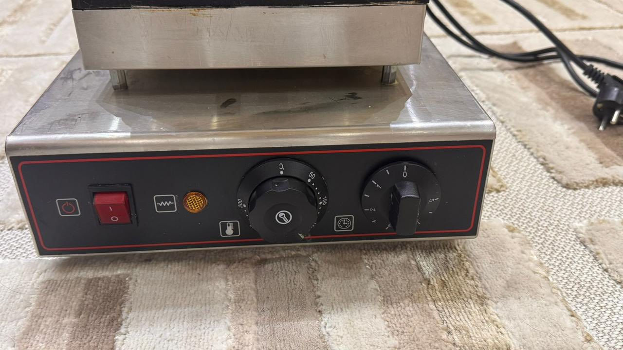 للبيع جهاز وافل السعر 150 الف و جهاز كريب السعر 225 الف مستخدمات شهر فقط للاستفسار ***********
