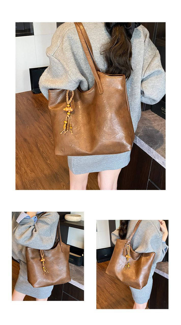 ❣️جــديــد  الانسه ❣️

حقيبه (جامعيه ) حجم كبير  مختومه من داخل جلد طري سوفت 

 شغل اصلي كوالتي عالي ضمان  

  
لمراسله
واتساب📲***********
انستغرام 📲4use0 📲
العنوان // شارع 13 // قرب مجمع المقيم // مقابل ازياء الجوهره
يتوفر توصيل داخل النعمانيه 🛵 وباقي المحافظات 🚖
