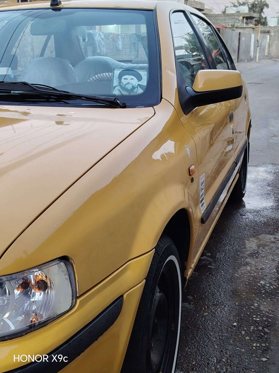 سمند 2011 سياره خير من الله كير محرك اليوم شديتلهه تخم تايىر وياله جدد هورن بوش شاشه جديده سيبايه موجوده يعني جاهزه من كل شي كبل للشارع تبريد ثلج السياره باسمي السعر 45 اومراوس بتكتك ***********
