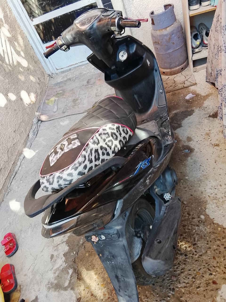 دراجه ماكس عدله دراجه نضيفه وتخبل مامفتوحه بيها كلجات رياضي جيسو خلفي امامي دراجه شلعه ومعدل⚡🧧 وبيها بركات رياضي قطره رياضي ستاند رياضي سبايدر كاربون فايبر سعر 650بيها مجال شي قليل رقم ***********

