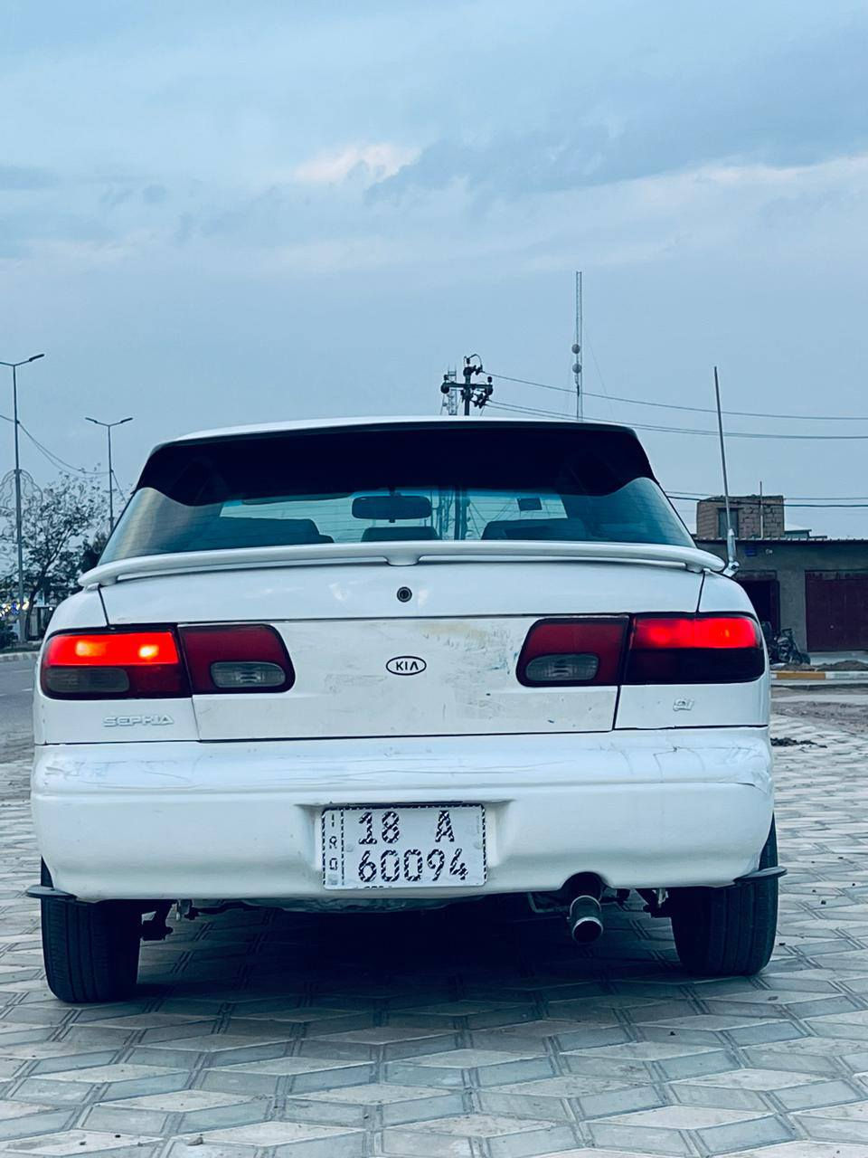 سلام عليكم  كيه سيفيه موديل 95رقم بابل سنويه 31)
محرك مسكر كير عادي مكينه وكير شرط حاويه 

كهربيات كله شغاله شرط بلاديه 

حداديه جديده 

مصبوغه جمليه 

عنواني بابل شوملي 

سعر 38$وبيه مجال حك جيه

رقم ***********

ول سوك كلشي بي حته 20
