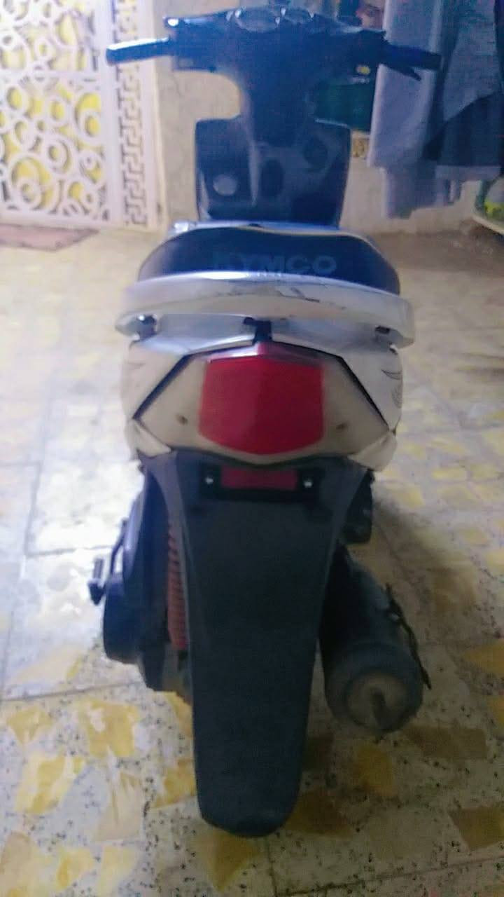 سلام عليكم دراجة لبيع سعر ٣٠٠ شغالة مابيهة اي نقص مكان بغداد مدينة الصدر رقم ***********
