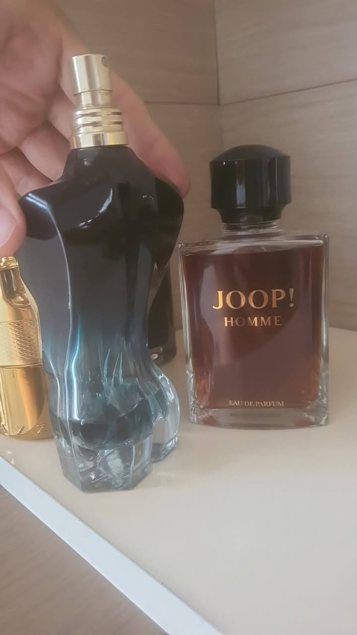 عشر عطور للبيع 
السلام عليكم جميع العطور اصلي البيع كامل يعني كلهن والسعر ٣٠٠ الف قفل لكل العطور مابيع واحد كلهن سوه والي يعرف بلعطور حيعرف شكد سعرهن 

مكان اربيل 

*********** 

كلهن مستخدم وخاللكم الكميه
