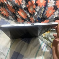 ايباد برو 2018 ذاكره 64 يشغل 120 فريم ببجي. بي فطر ما مئثر على شاشه اع...