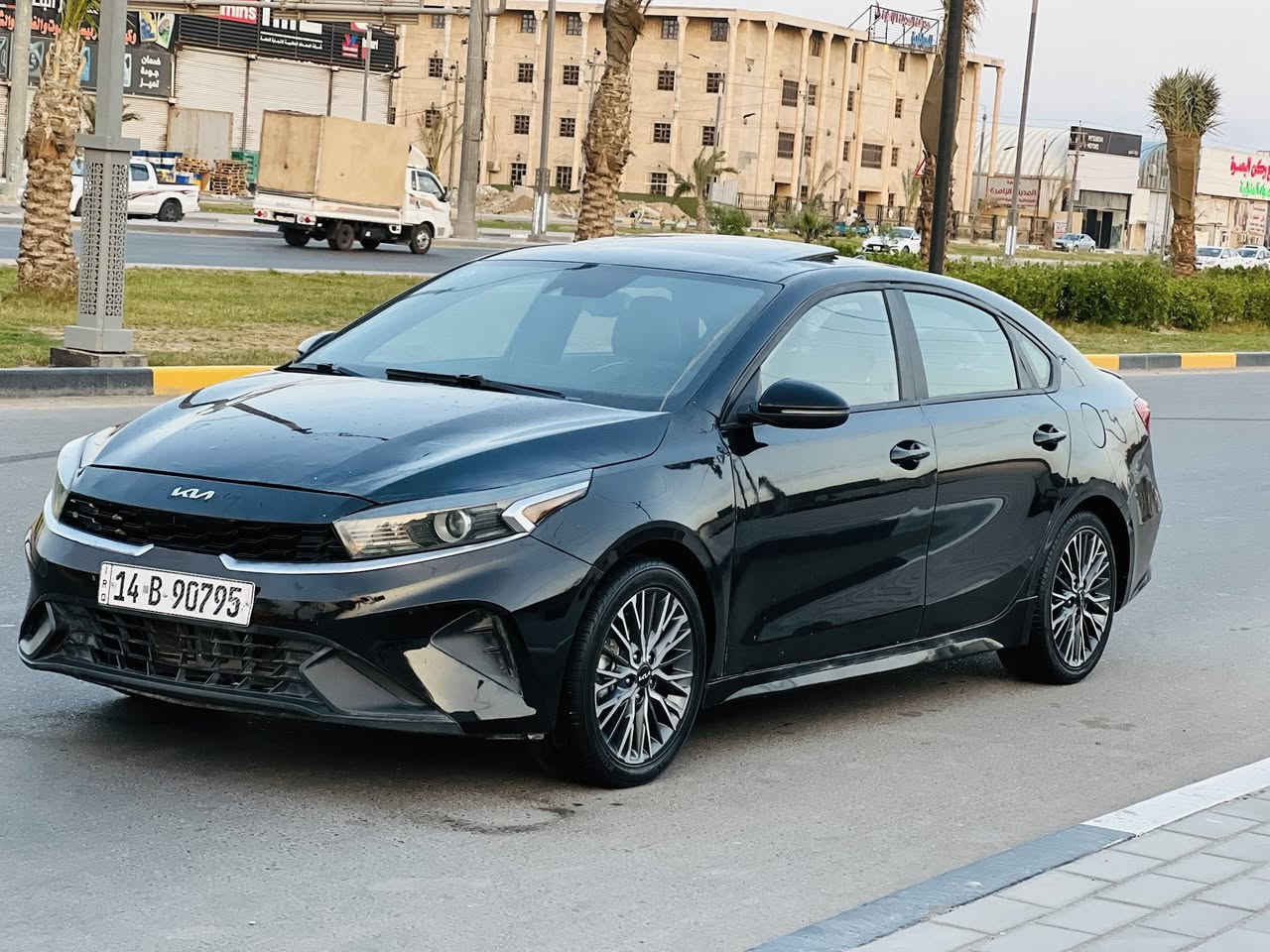 كيه فورتي 24  (جي تي لاين  فول مواصفات ) وارد أمريكي رقم بصره معوّقين وكاله ثاني يوم  سياره جديده كلش دخول جديد 

بيهه جاملغ وباب تبديل  الباقي ليبل واحد وبيهه بارد بلبنيد 
السياره فقط حادث امريكه وحادثهه خفيف  ماشيه 60 الف 

مكينه 2000 دوش مكينه كير حداده تبريد  بحالت الوكاله

(‭0773 860 0987‬ )آسيا فقط وتساب 
( *********** )اثير اتصال 

المكان البصره القبله     السعر  137
