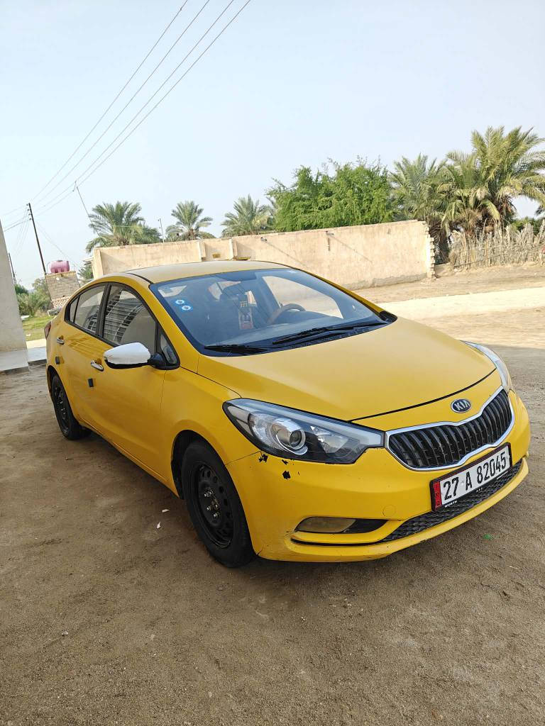 كيا سيراتو 2016 رقم ذي قار بسمي مصفرة هيئه وغرامات وارد خليجي مكفوله من الضربه والتبديل والفتح شرط السياره جاهزه مكينه كير تخم تاير تبريد مواصفات شاشه كامره تحكم استيرن محرك 1600 دوش ما مفتوح السعر 117 و بيها مجال للشراي للاستفسار الاتصال على الرقم *********** مكاني ناصريه الشطره, ذي قار
