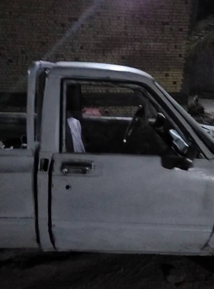 سلام عليكم سياره للبيع بيكم قديمه موديل 80 مكينه كير شرط الباقي شوف العين عنوان اسماوه اسعر 15 وبيه مجال ***********
