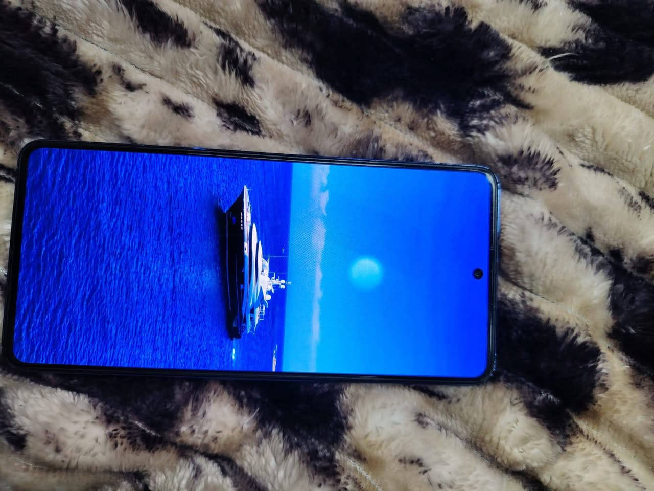 جهاز تكنو برو 20 للبيع
الذاكرة 256 جهاز نضيف فقط الجلد شويه بنتي شالعة منه 

جهاز ما داخل تصليح السعر 140

المكان بغداد الدورة
***********
