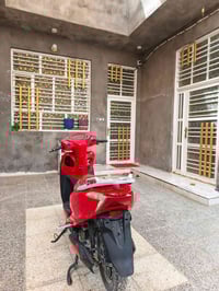 دراجه شحن للبيع مابيها اي مشاكل وبيها رجوع للخلف 32 امبير و 6 بطاريات ...