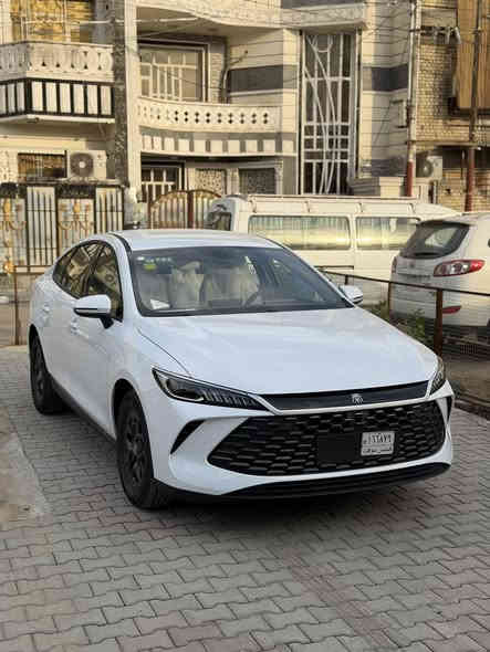 بي واي دي جن بلاس
موديل 2025 زيروو غير مستخدم     
                  بصمه +كارت +داخل ابيض 
        السعر 17.700 صافي تجي تاخذ من البيت      
 العنوان بغداد بلديات 
الهاتف ***********
