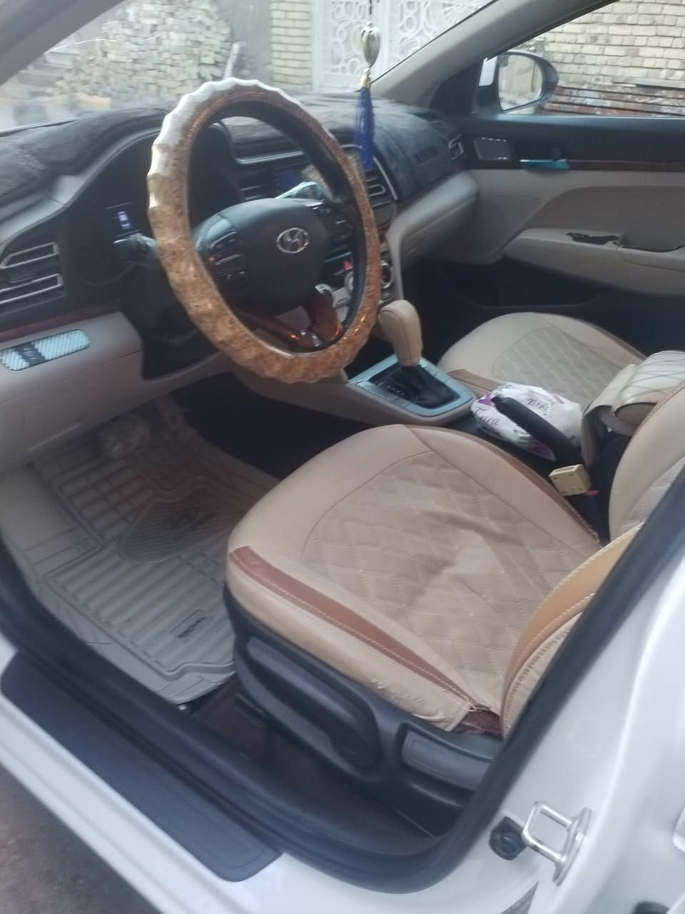 الانترا موديل 20 خليجي مكفوله كفاله عامه فول مواصفات واحد على واحد بسمي تحويل ثاني يوم ماشيه 115الف سنويه تنتهي سنة 2030 سياره مهزوزه ميحتاج هزه مكاني كوت او نعمانيه الاستفسار ***********
***********
