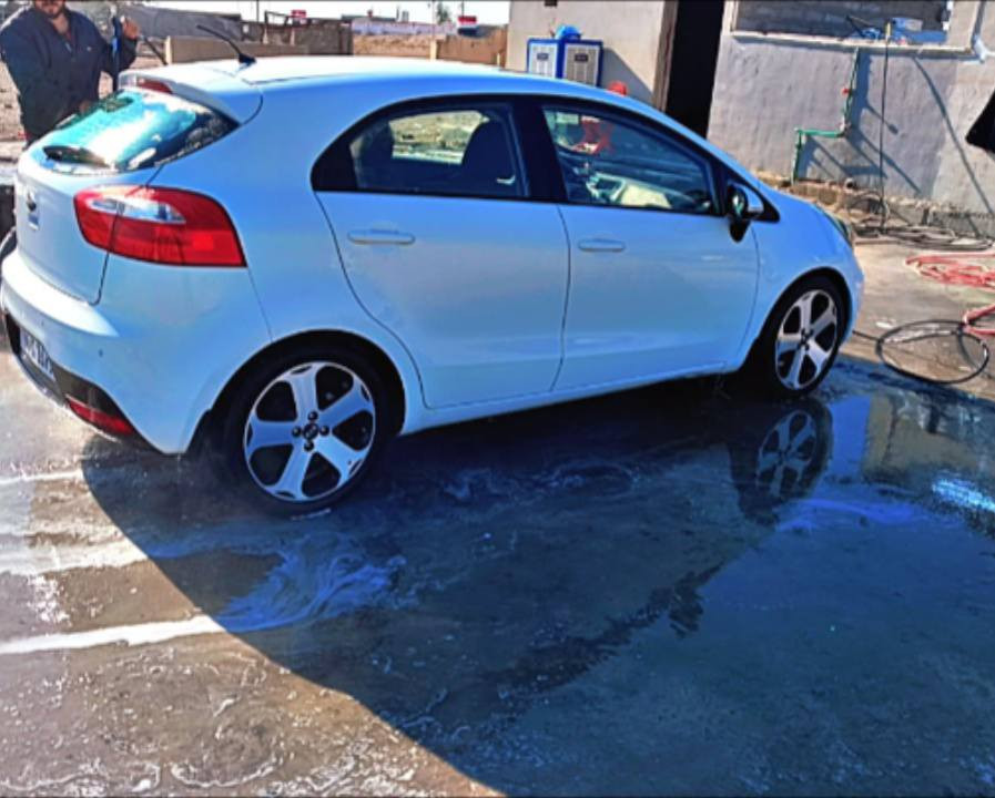 كيا ريو 14 خليجي رقم دهوك جديد
بدون صبغ و تعديل نضام ايكو مري شفط سيارة على وضع شركة *********** محرك 16 سعر 110 و مجال
