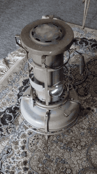 صوبه علاء الدين انكليزي انتيكه والعمر اكثر من 40 سنه شغاله في حاله جيده من دون غاز ولا دخان نار زرقاء  مستعمله للبيع في واسط/ الكوت/ حي الجهاد/ رقم الهاتف : ***********/ السعر في أول تعليق
