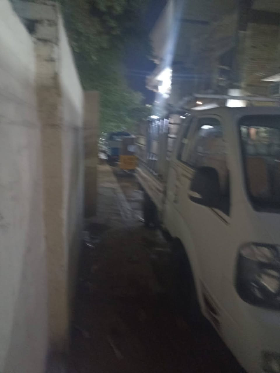 السلام عليكم 
الموديل 2018
السعر 115 بي مجال قليل 
للإستفسار على الرقم 
***********
