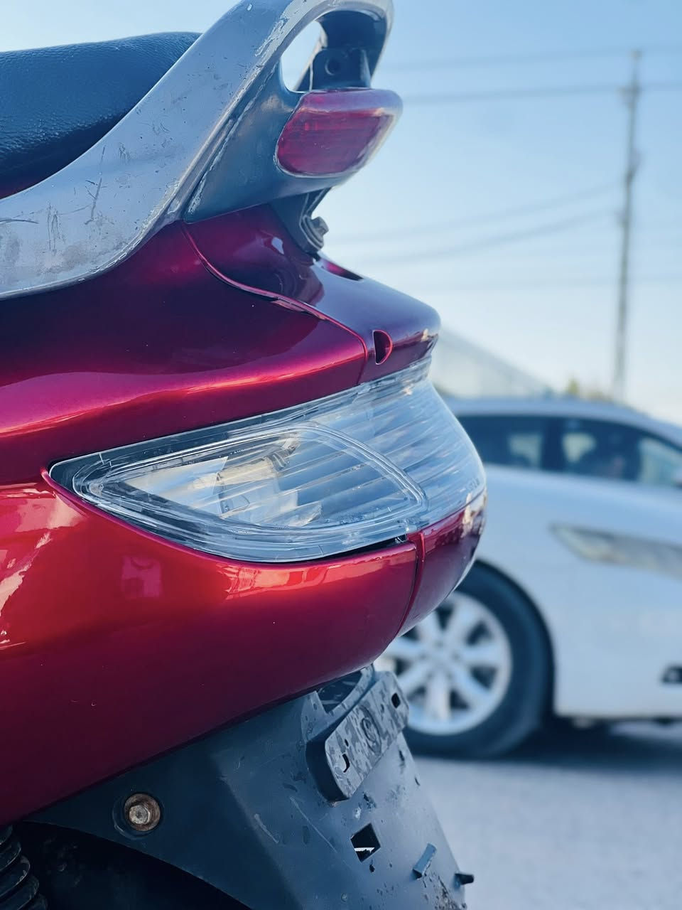 يالله 
فراشه فحل حاويه للبيع مختمه رقم واحد 
(كرستال) 
مكينه ناعمه مكفوله علفحص شلعتها تخبل 
كهربائيات كلها شغاله مكاني نجف مجسرات مكه 
سارها ٥٥٠ بيها مجال بسيط حك الجيه 
***********
