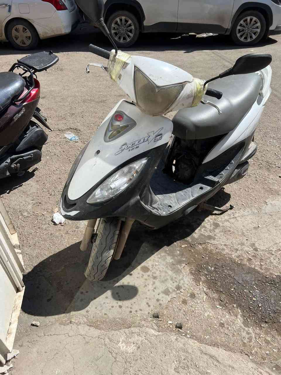 سلام عليكم 
كامكو كوم حديد معلكة ولف 
مكاني الكاظمية 
رقمي ***********
قيمو بل يرضى الله او بل عافية على الي ياخذة تحياتي
