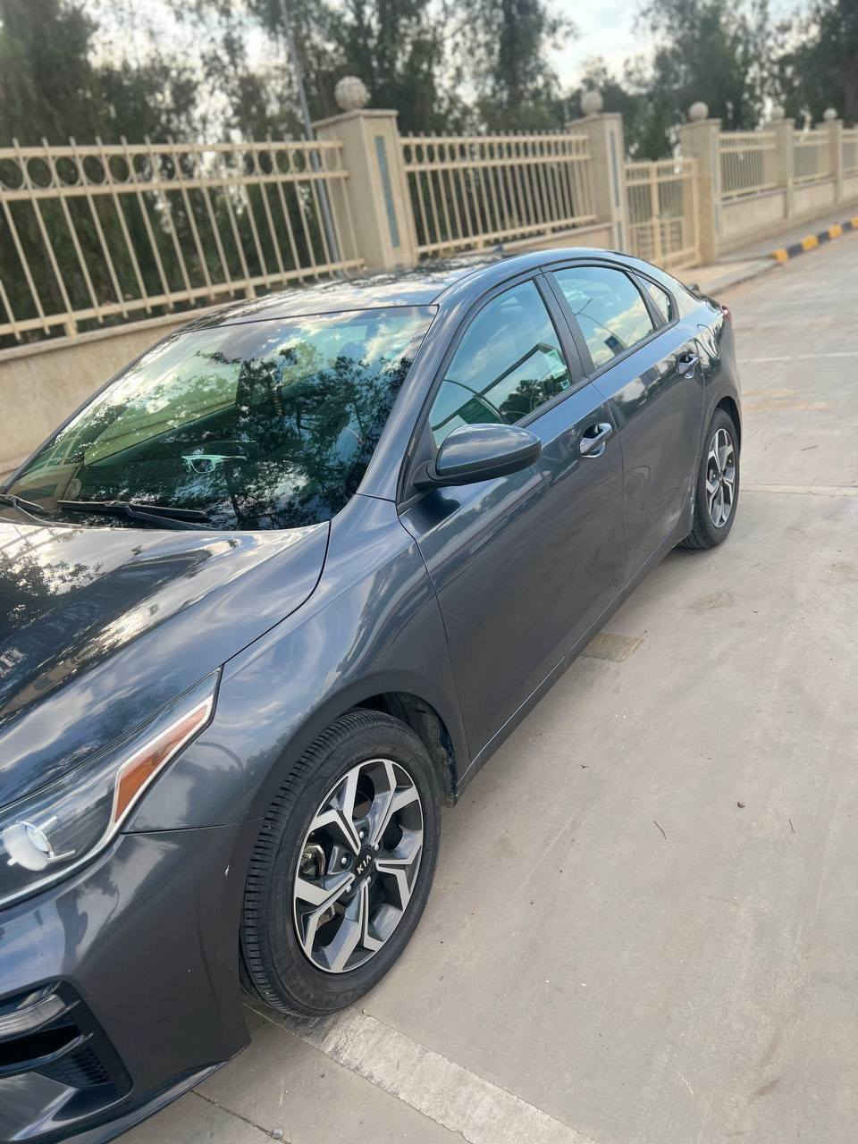 السلام عليكم
كيا فورتي 21
مواصفات عاديه شرط الدواخل والشواصي
ضرر صفحه اليمين باب وجاملغ وباب مبدل شركه
ماشي 120الف ميل
للاستفسار ***********
