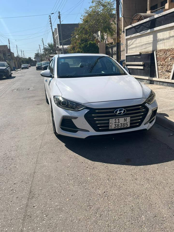 النترا خليج 2018  سوبر
مكفوله من الحادث بيها طخات بيهن مصلح و بيهن بعدهن 
ماشية 190Km. محرك ما مفتوح بلادي 
صدر جديدي تايرات نظيفه 
فووول موصافات السياره 
السعر 155 $ وبيه مجال 
*********** بيه واتساب
