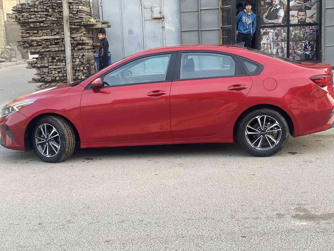 كيا فورتي
٢٠٢٤ 
ماشية ٥ الف 
رقم بغداد  بسمي 
حادثه جاملغين صبغ وبنيد وبيه باب كلير من امريكا 
كير محرك لغود كفاله بيه بارد بالشواصي 
ب١٤٥
***********
