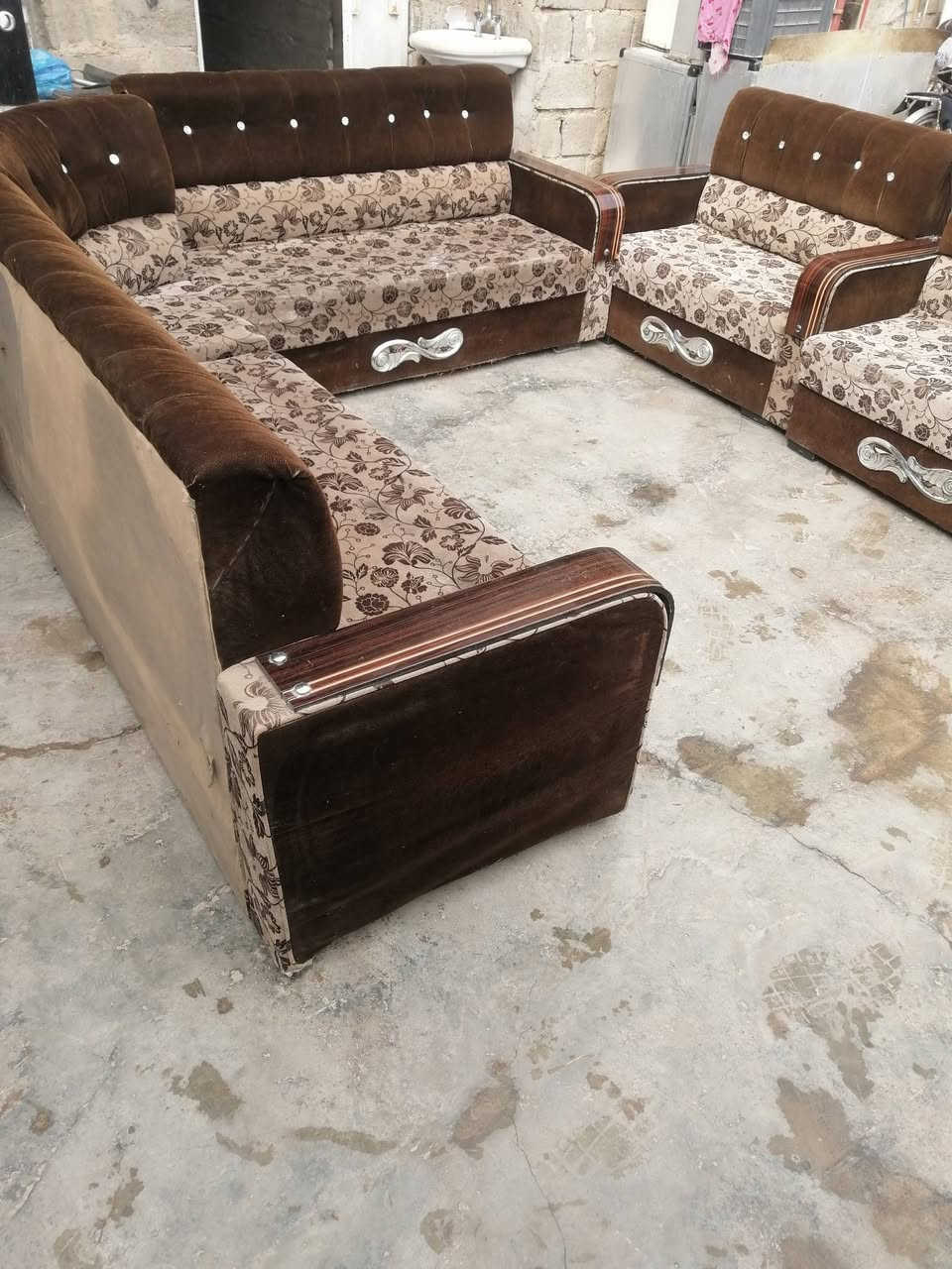 قنفات مستعمله للبيع
***********
