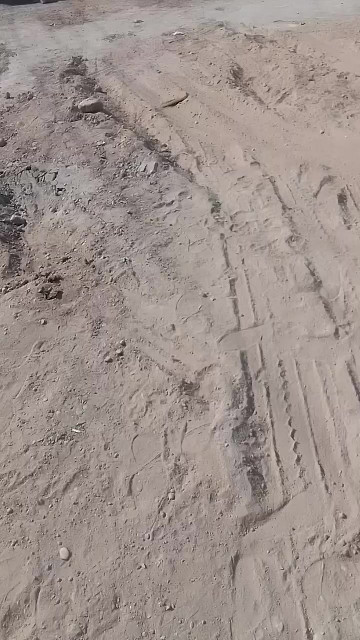 بيت للبيع بل كربلاء بيت مساحه ١٠٠متر مربع حتا مروس مع سيارة او مروسا مع قطعه بيت ركن بسعر مناسب كلش رخيص بلاش خابر عل هداك رقما ***********
