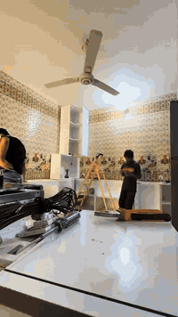 اسعد الله اوقاتكم بالخير زبائننا الكرام أقتنم الفرصه وسوي مطبخ احلامك ...