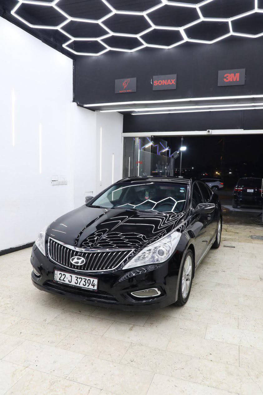 السلام عليكم
هونداي ازيرا موديل 2014 خليجي 
مكينه 3000 كير كله تمام 
رقم اربيل بسمي هزه سنويه جديد
فول مواصفات 1/1 بصمه ابواب 
بصمه تشغيل ترحيب عند الاقتراب
اشاير مري مري شفط بانوراما 
استيرن كهرباء قطعتين تبريد ثلج
تدفئه شاشه اعطال تحكم ستيرن
كشنات جلد بدون اي عيب كهرباء+ خزن/ برده خلفيه 
كهرباء+ برادت ابواب خلفي 
حساسات امامي خلفي منظومه 
زنون كامله اصلي عالي ناصي +
بلوجترات مع علامه هونداي امامي
شاشه + كامره خلفيه مع كامره 
بالمرايه الوسطيه سايد بريك بصمه
تخم تاير صدر امامي خلفي كله تمام
وبعد بيها مواصفات السونار مع الصور للبيع او مراوس حسب القناعه 
مكاني بغداد الكرخ السعر ١٣٠$
وبيها مجال بسيط 
***********
