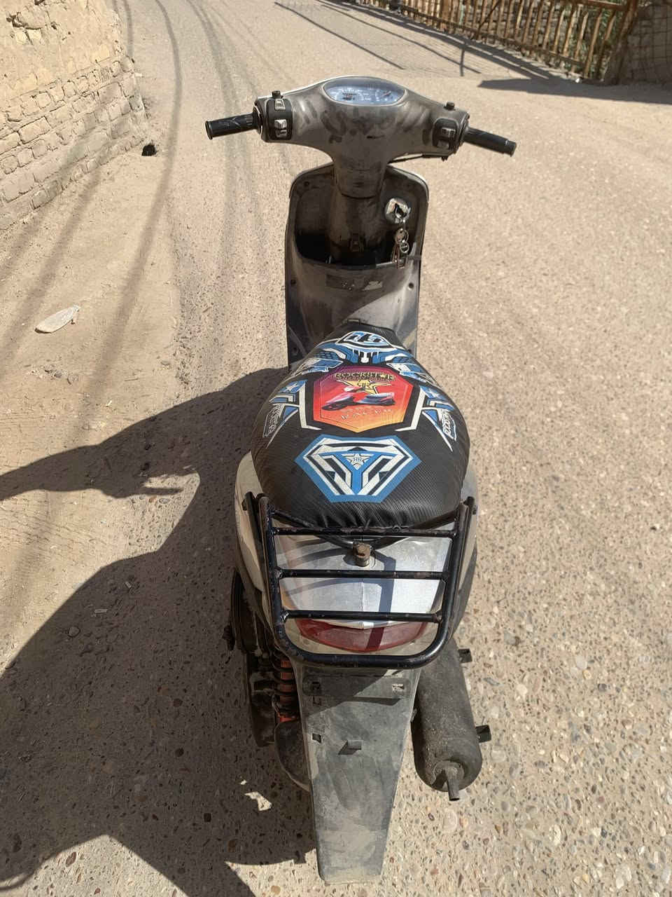 سلام عليكم دراجة ماكس قجمة كاملة من كلشي سلف كهربائيات كلشي شغال  مامفتوحة المكينة بلادية ب 700وبيها مجال /المكان بصرة ابي الخصيب 

***********
