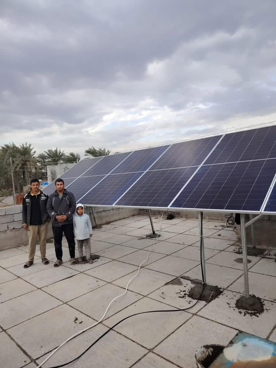 📅 تاريخ اليوم: [2026/1/23]
🔆 تنصيب منظومة طاقة شمسية 🔆
 تم بفضل الله تجهيز منظومة طاقه شمسية لمنزل الاخ حج حاتم منطقة تتن قرب الحديد ضمن الرقعه الجغرافيه لمحافظة ديالى تجهز المنضومه المنزل ب 16 أمبير نهاراً بالاضافة الى 12 أمبير ليلاً 
مكونات المنظومه
🔵 الواح  حجم 710 واط بايفشل ذات كفائة عالية.عدد 6

🔵جهاز انفيرتر حجم 5.6kw(25 امبير) 

🔵بطاريه ليثيوم حجم14.3kw عدد 1

شركة حسام الطائي للطاقة الشمسية 
العنوان : ديالى الغالبية 

................................................. 
ملاحظة مهمة جدا:عند حدوث أي خلل بمنظومتك عليك بتصوير فيديو للشاشة الانفيرتر لحظة حدوث أي خلل ومن ثم إرسال رسالة عن طريق الواتس آب إلى أي رقم من هذه الأرقام أو مراسلة الصفحة عن طريق الفيس بوك ليتسنا لنا معالجة الخلل بأسرع وقت ممكن وتستمر منظومتك بالعمل على مدار 24 ساعه.
.............................................................................
للحجز والاستفسار الاتصال او مراسلة الأرقام التالية  أو مراسلة البيج عن طريق الما
حسام :***********
***********

🕒 أوقات الدوام:
من الساعة 9 صباحًا إلى الساعة 5 مساءً

#شركة_حسام الطائي_للطاقة_الشمسية ☀️
#الطاقة_الشمسية_مستقبل_العراق
وكاله مكزما فرع ديالى
