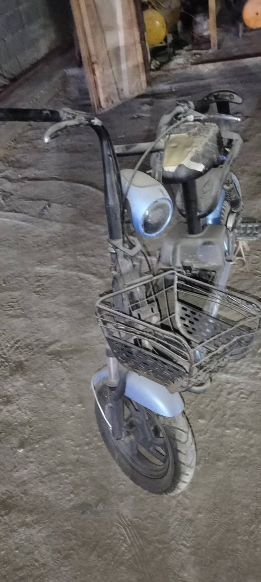 السلام عليكم
بايسكل شحن حجم مثل ما موضح بلصوره نقص بطاريات وحساس ملف (السعر50 مابي كل مجال). 

الموقع كربلاء الحر الصغير 

رقمي: ***********
