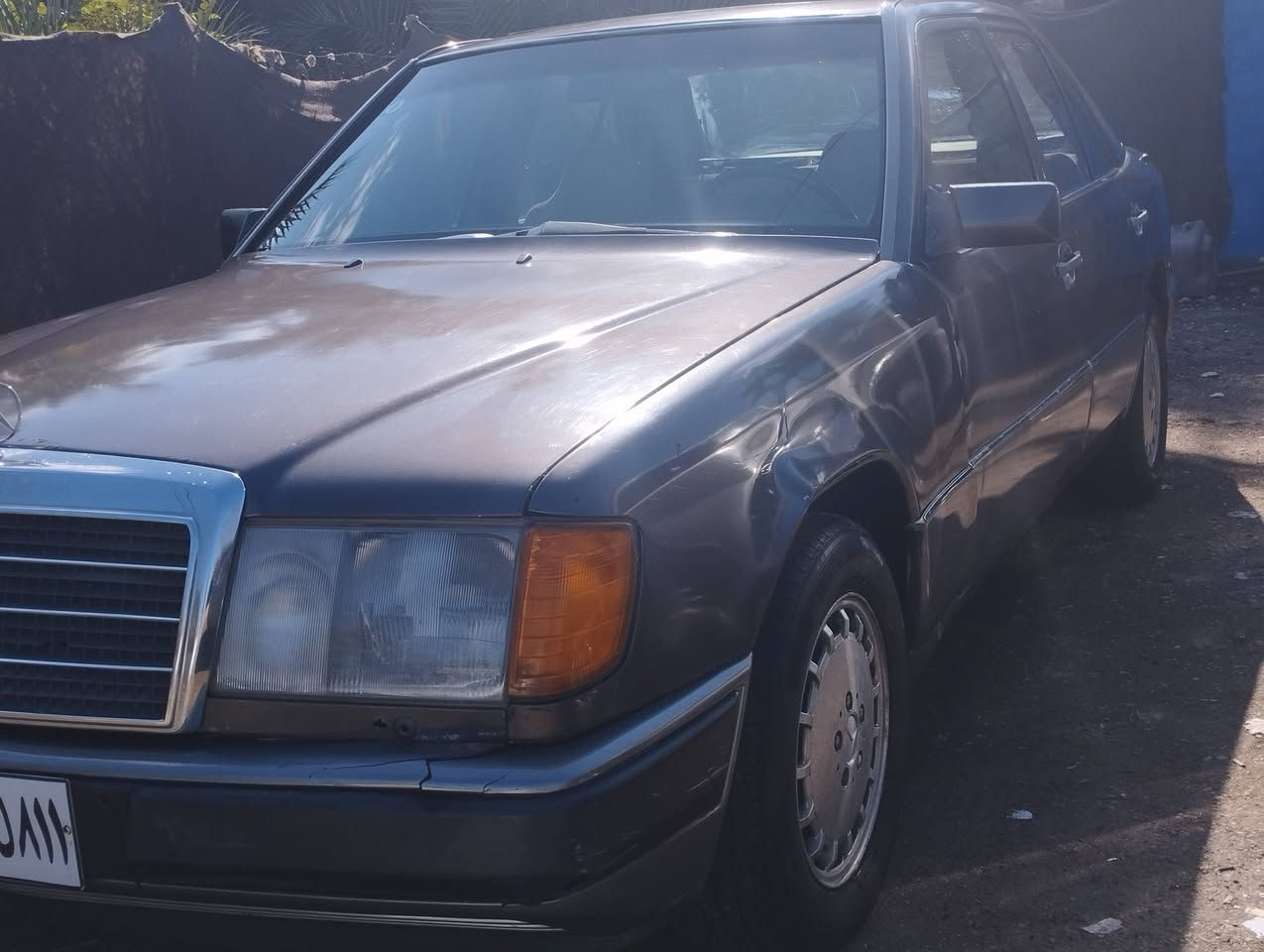 سلام عليكم سياره للبيع داب موديل 87 رقم بغداد نكليزي  سياره حلوو قواعد سليمه  بيه تبخير بل مكينه غرافه حلوو   مصبوغه جماليه اسعر40    مكان  ناصريه سوك الشيوخ ***********
