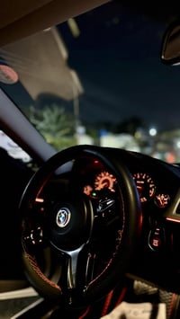BMW320i 2017  N20 2000TP حادث موضح بالصورة نص بنيد صبغ + جاملغ عكس ساي...
