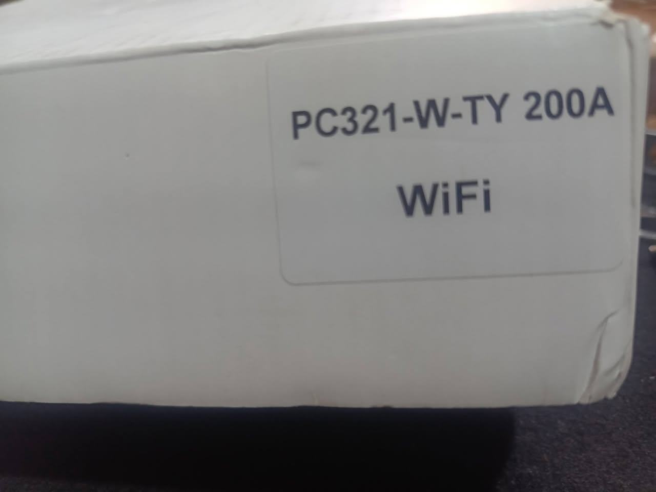 مراقب طاقة ذكي يعمل بتقنية الواي فاي (WiFi Smart Energy Monitor)،يستخدم لقياس ومراقبة استهلاك الكهرباء في المنازل أو المنشآت. يراقب ويقيس استهلاك الكهرباء ويعرض البيانات في الهاتف. يتيح متابعة استهلاك الطاقة لحظياً عبر تطبيق الهاتف المحمول. غالباً ما يدعم الأنظمة أحادية أو ثلاثية المراحل (3-Phase). يأتي مع مستشعرات تيار بمشبك (Clamp Sensors) لتسهيل التركيب دون الحاجة لقطع الأسلاك الكهربائية. يدعم بروتوكولات مثل Tuya أو Smart Life للتحكم الآلي وتخصيص سيناريوهات التشغيل.  
السعر 35  والتوصيل مجاني
@أبرز المعجبين


**إذا كنت صاحب هذا الإعلان وتريد حذفه لأي سبب، رجاءا أرسل رسالة إلى الدعم الفني**