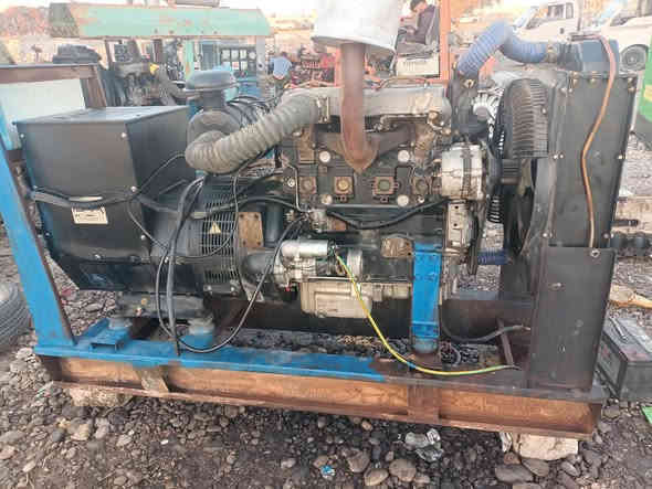 مولد بيركنز نكليزي 50KVA شرط برغي مامفتوح بي كفاله عامه لا صرف ولا بخار السعر اتصل مكان كفري ديالى ) ***********
