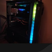 PC للبيع كامله من كلشي ماوس و كيبورد وشاشة مونتر وميز و ups المواصفات ...