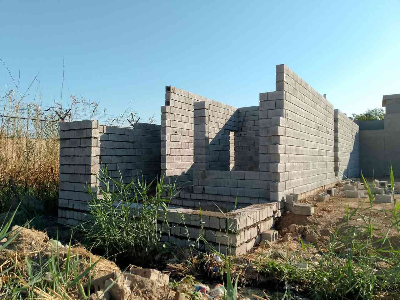 السلام عليكم 
اسطه بناء متفرغ حاليا شقل درجه اولئ 
اللي عنده بناء يتفضل 
خاص مفتوح 
رقم الهاتف *********** بي واتساب هم
