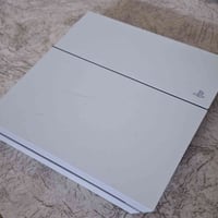 بلايستيشن 4 • 500 جيجا • غير مفتوح