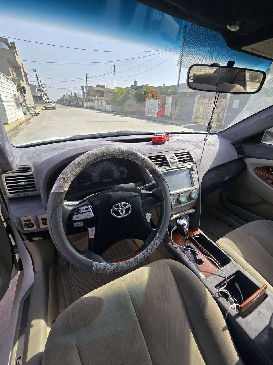 سلام عليكم
من رخصة الادمن 

كامري 2011 GLX خليجي فول مواصفات 

فتحة سقف

كشن كهربائي

تبريد تدفئه بشرط

تبريد مركزي 

 الدشبول والبيبان مغلف الكنتارا

السقف مغلف الكنتارا + ليد رولز رايس

السياره بيها قطعه وحده صبغ فقط البنيد وبي تعديل بارد بالجاملغ خلف السايق السونار مرفق ويه الصور 

السعر 122$ وبي مجال بسيط 

رقم الهاتف

 ***********

 ***********
