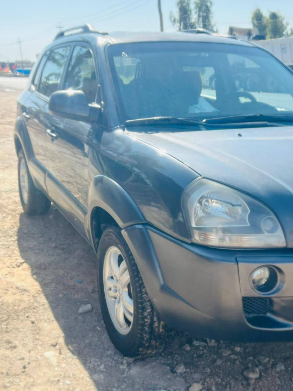 سلام عليكم رمضان كريم عندي توسان لبيع موديل 2008 وارد امريكي مابيه ضرر  رقم بغداد مشروع وطني تحويل ثاني يوم مكفوله من صبغ وضرر وتبديل مكينه كير مكفولات كهرباىيات كله شغله صدر جديد تايرات جدد ماشيه 130 كامره شاشه سعر 115     مكان سياره ديالى الخالص الإتصال ***********
