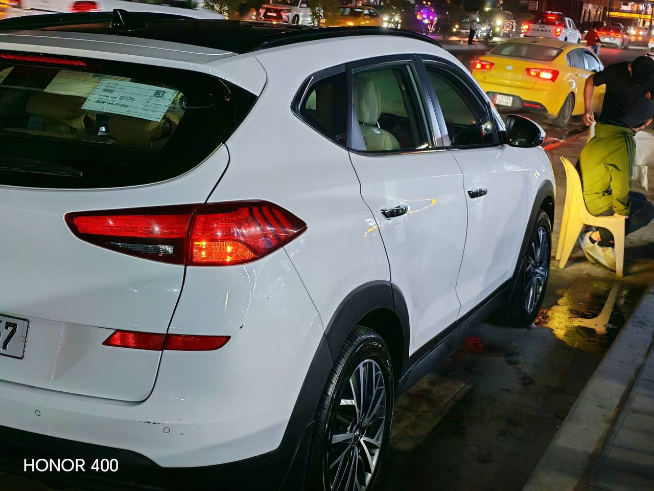 السلام عليكم
سيارة توسان 2020 خليجي 
 لون ابيض وكالة الكاصد
مواصفات فول الفول 1/1
المواصفات
بانوراما
بصمة
كشنات كهرباء كامله 
دبل ليد امامي 
ليد خلفي
خمس عدسات
شاشة لمس
نفكيشن
كاميرا دوارة 
اشاير بالمري
مري شفط
كلوبات ترحيب
الداخل كله صاج + دشبول 
4 أبواب صاج
الأرضية جلد
مدوشمة كاملة السيارة 
سايد بريك بالقدم
4 أنظمة للقيادة
نظيفة بمعنى الكلمة جدا
رقم بغداد ماشيه 75 الف حقيقي
سيارة مكفولة
السعر 225 وبيها مجال
فقط اتصال ***********
اذا ما عجبك المنشور صلي على الحبيب وتبسم
