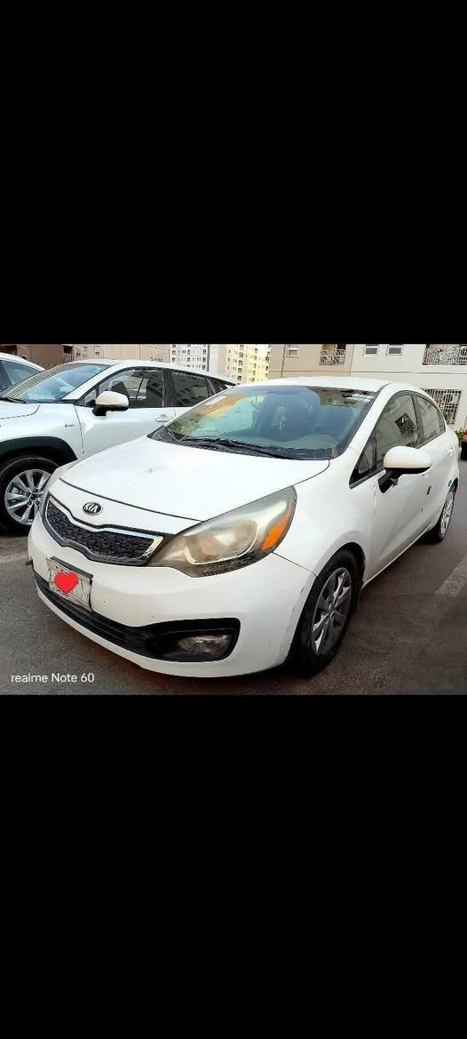 السلام عليكم للبيع سياره كيا ريو موديل ١٤ كير عادي مكينه1600 وارد أمريكي السعر 75 وبيه مجال  رقم الهاتف *********** مكان سياره واسط
