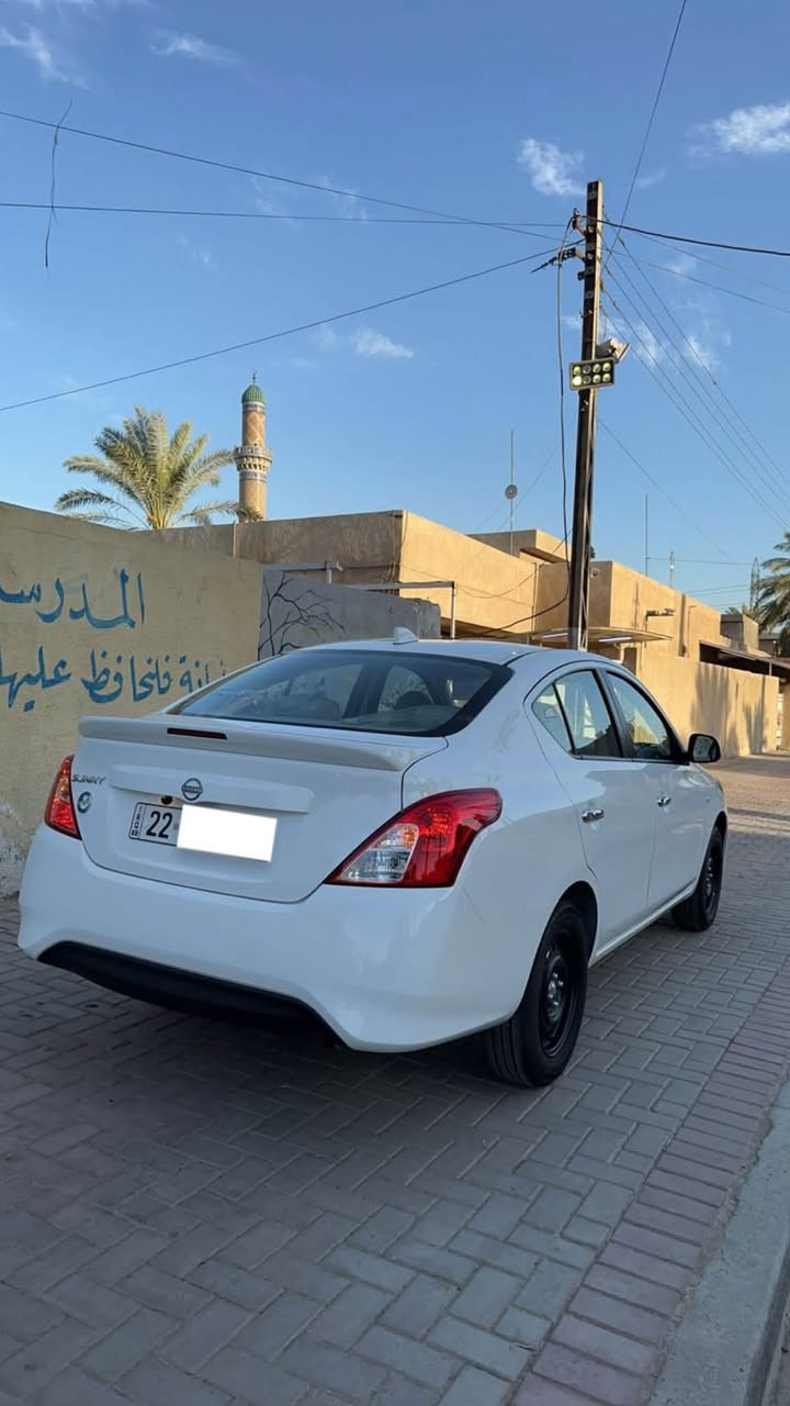 بسم الله الرحمن الرحيم
على بركة الله توفر سني هندي رقم اربيل 2025 

نيسان سني 2025 هندي المرغوب 
ضمان شركة السور  نيسان العراق  (كير ومحرك وكهربائيات )3سنوات او 100الف كيلومتر 
***********

الموديل : 2025. (خليجي ) .
المحرك : 1500 . 4سلندر
العداد : صفر كيلو متر . (زيرو) 
الرقم:اربيل بأسمي تحويل او وكاله   
المواصفات 
شباك نيكل الجديد
شعار نيسان الجديد
2 جام كهرباء
سبايدر ستوب لايت اصلي
بروجكتر
مقاعد لون بيجي 
دشبول لون بيجي
مقابض ابواب نيكل  
ويل  حجم 15
حساس تاير 
دبل ايرباك 
مانع انزلاق
دبل رون
تجاوي خلفية متحركة
العنوان :بغداد/حي العدل 
***********
